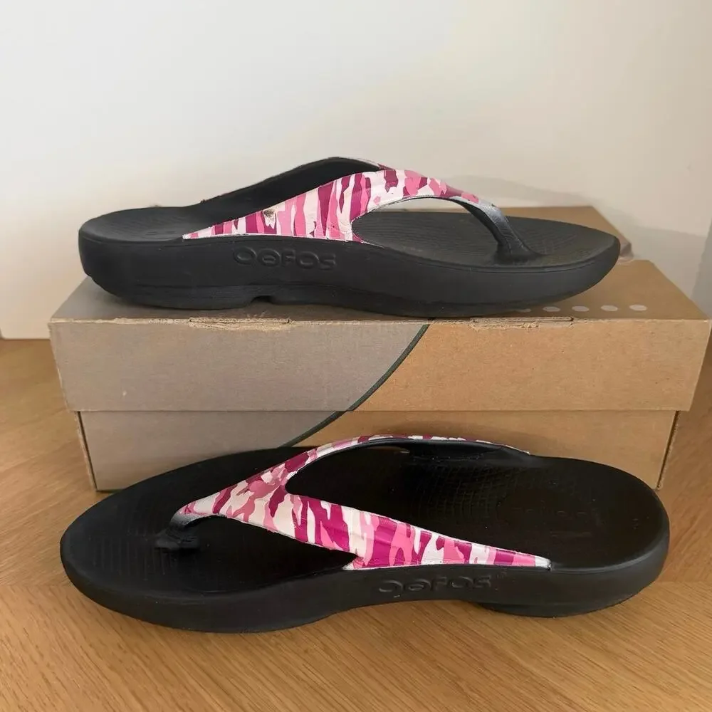 OOFOS OOlala ‘Pink Camo’ Women Recovery Sandals- SZ 11